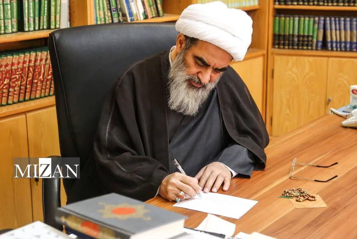 قدردانی آیت‌الله فاضل لنکرانی از مواضع دینی و انسانی رهبر کاتولیک‌های جهان