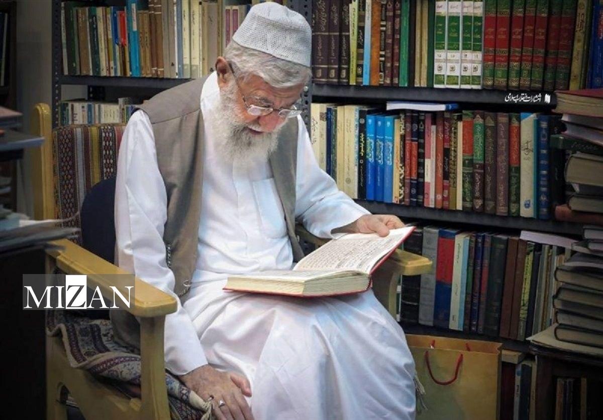 جهان‌بینی کتاب‌محور شهید آیت‌الله‌العظمی خامنه‌ای/ روایتی از پیوند زیست فرهنگی و سیاست‌گذاری نرم 