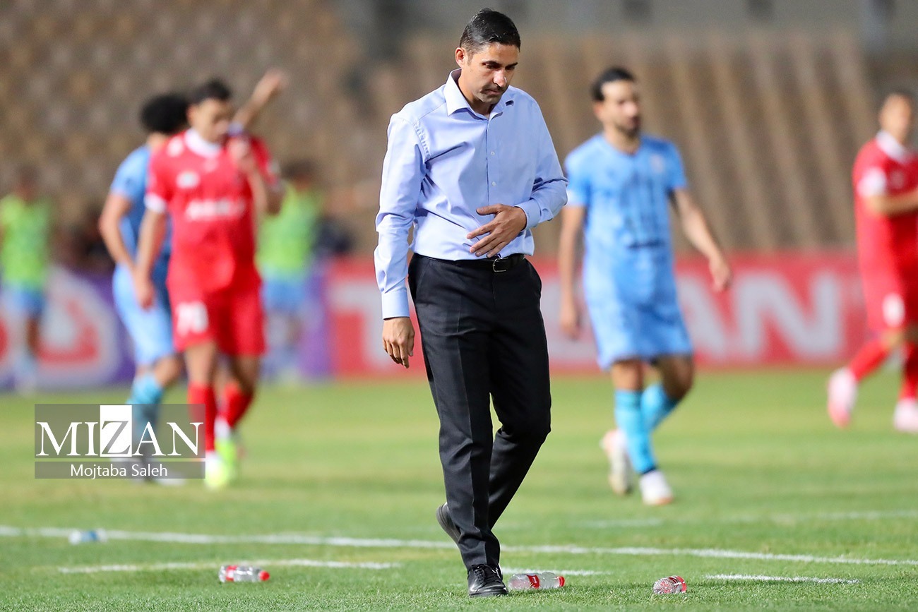 پرسپولیس ۱۴۰۴؛ پرتلاطم و بدون دست‌آورد/ از پایان سلطه درویش و دوری از آسیا تا بحران عمیق و نیمکت لرزان