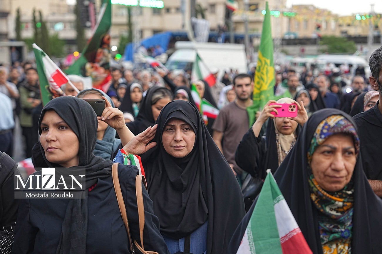 روایتی از یک جشن تولد انقلابی برای امام مهربانی‌ها؛ وقتی تهران، مشهد شد
