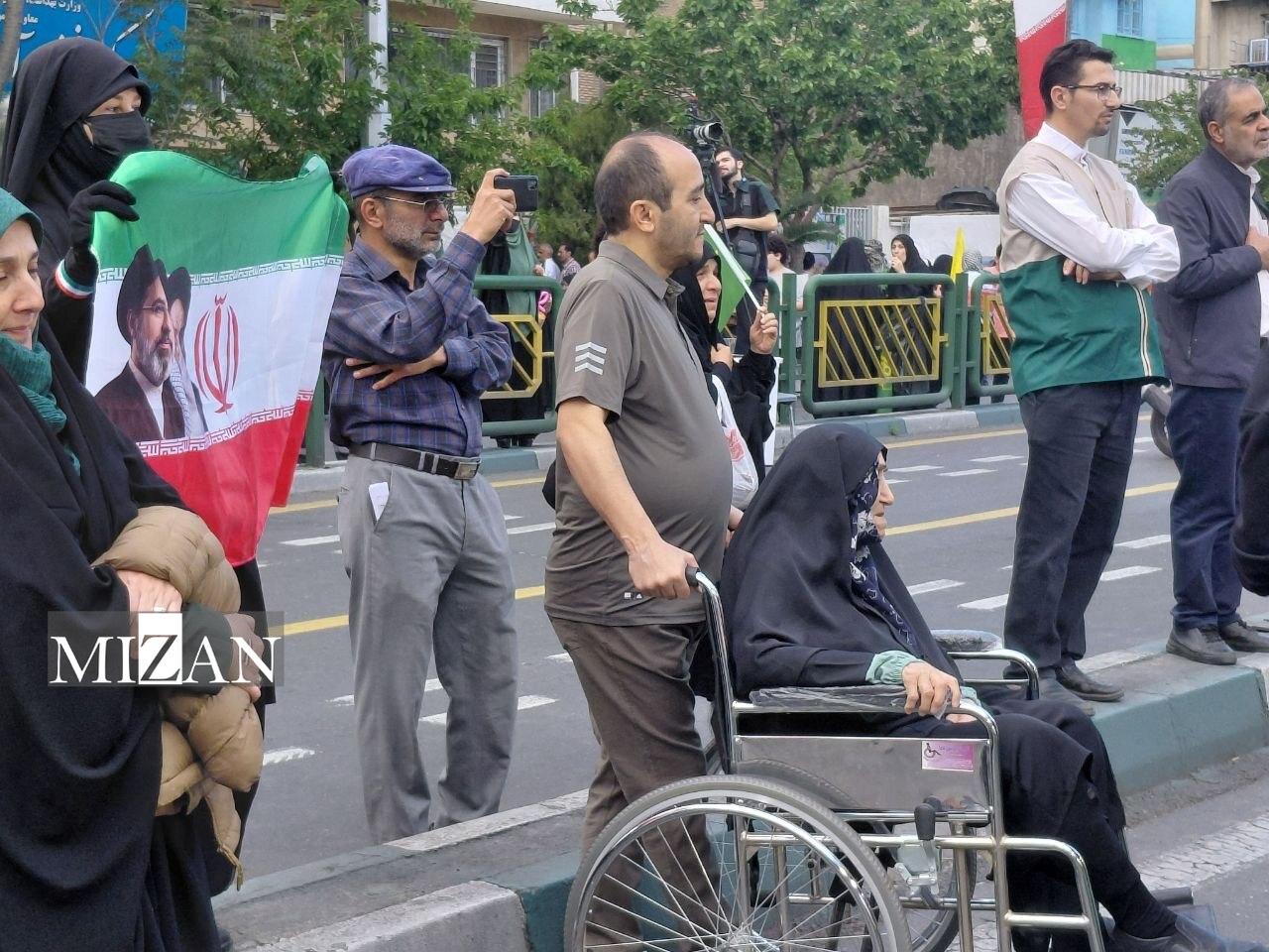 روایتی از یک جشن تولد انقلابی برای امام مهربانی‌ها؛ وقتی تهران، مشهد شد