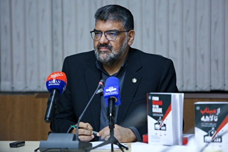 نشست خبری رئیس مرکز وکلا