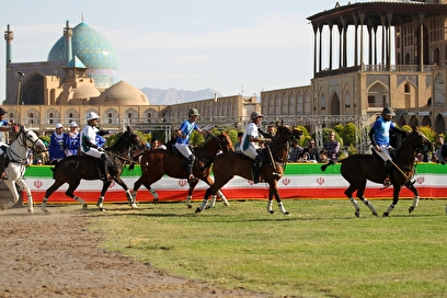 مسابقه نمادین چوگان در اصفهان
