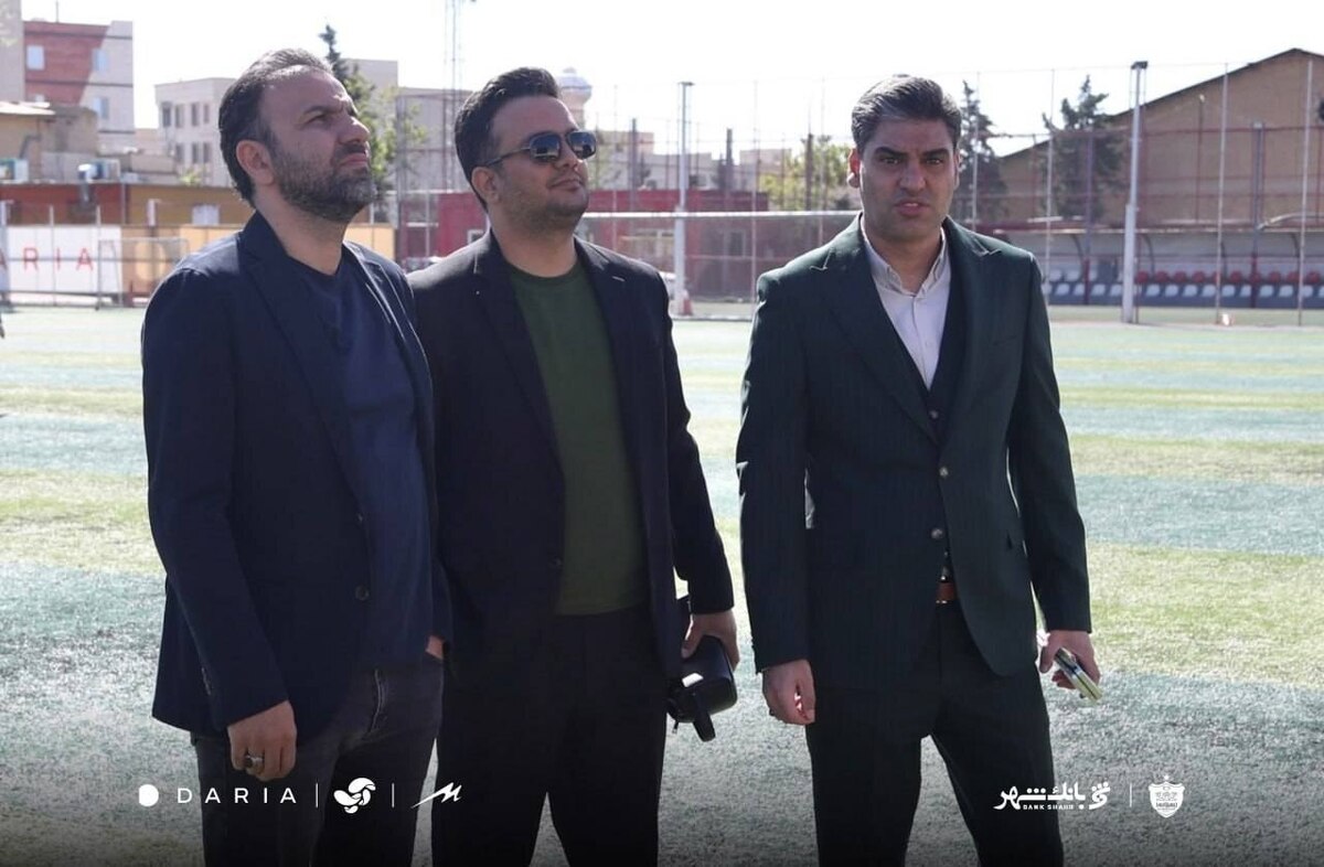 بازدید مدیرعامل پرسپولیس از ورزشگاه درفشی&zwnj;فر و افتتاح جایگاه ویژه