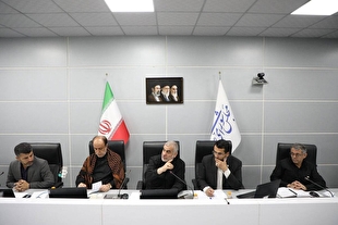 نیکزاد: تنگه هرمز با عملیات نظامی باز نمی‌شود