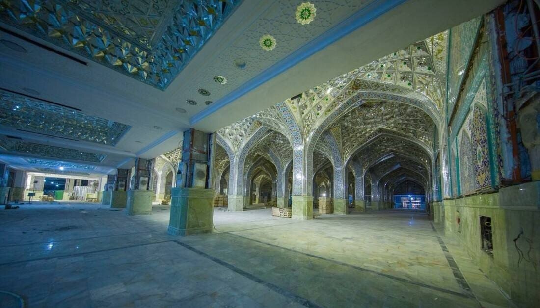 پیشرفت طرح‌های توسعه و بازسازی عتبات با وجود جنگ/ بخش زیارتی صحن حضرت زینب (س) پاییز امسال به بهره‌برداری می‌رسد