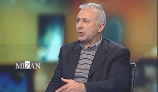 واکنش یک استاد دانشگاه به نمایشگاه آیین «اسم سرخ عشق»؛ اسم سرخ عشق نمادی از تاب آوری و مقاومت است
