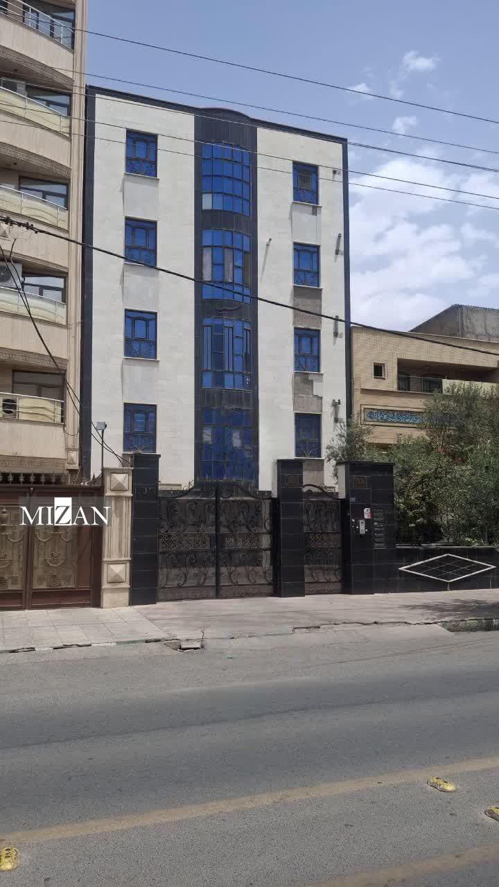 رئیس کل دادگستری استان قم: آپارتمان‌های «مهدی نصیری» و وابستگانش به دلیل خیانت به وطن و همکاری با رسانه‌های دشمن توقیف شد