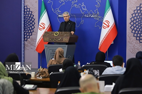 کنترل تنگه هرمز مطابق با قوانین بین‌المللی است