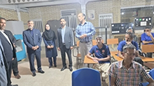 دادستان کرمان از کارگاه‌های آموزشی فنی و حرفه‌ای زندان مرکزی بازدید کرد
