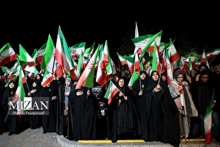 تداوم باشکوه اجتماعات شبانه در میادین تهران / برگزاری پنجمین اجتماع بزرگ امام‌رضایی‌ها از امام حسین(ع) تا آزادی
