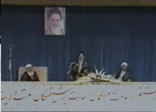 رهبر شهید انقلاب: روز عید غدیر، ولایت اسلامی یعنی رشحه‌‌ای و پرتوی از ولایت خدا در میان مردم تجسّم پیدا کرد و دین کامل شد؛ ۱۳۶۹/۴/۲۰