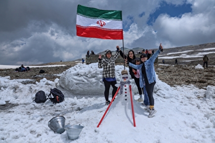 جشنواره آدم برفی در پیست اسکی توچال