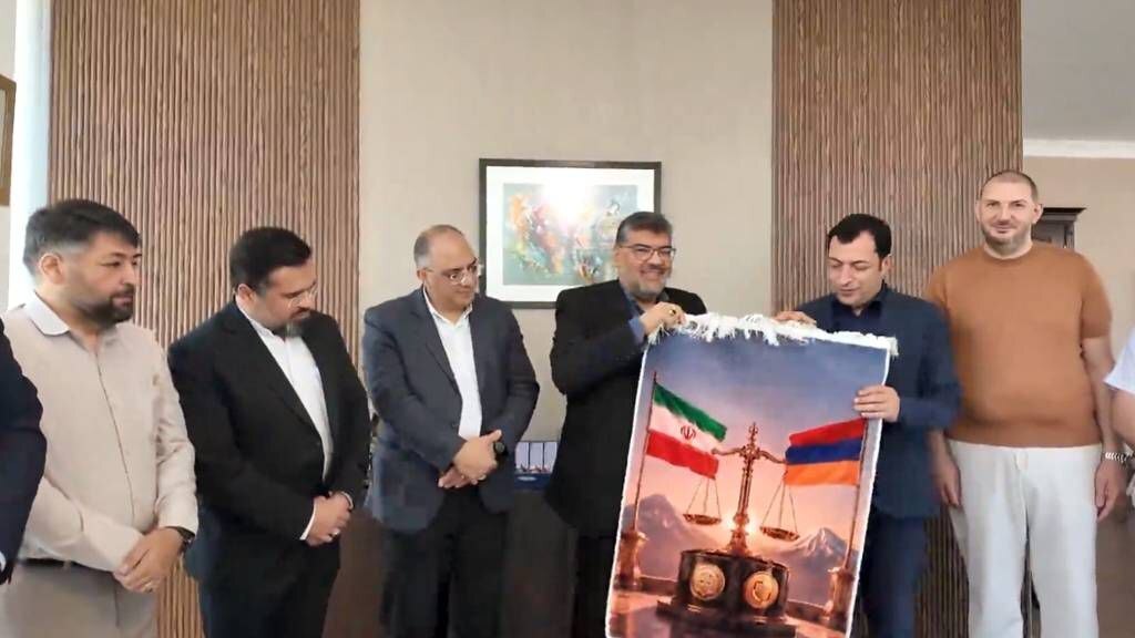 بهره گیری از ظرفیت جهانی وکلای بین المللی ارامنه در پنج قاره جهان بهره گیری از ظرفیت جهانی وکلای بین المللی ارامنه در پنج قاره جهان