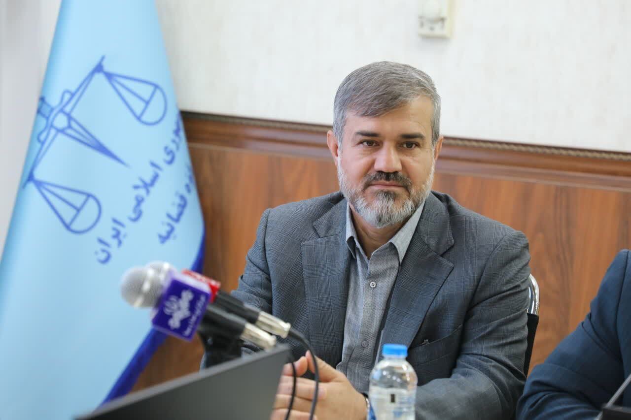 رئیس کل دادگستری کرمان: ارتقای سطح نظارت بر مجرمان حرفهای و سابقهدار از اولویتهای دستگاه قضایی است رئیس کل دادگستری کرمان: ارتقای سطح نظارت بر مجرمان حرفهای و سابقهدار از اولویتهای دستگاه قضایی است