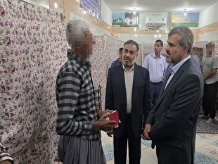 دادستان کرمان با ۱۵ مددجوی زندان منوجان دیدار کرد