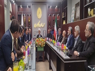 رئیس دادگاه عالی انتظامی قضات در دیدار با اعضای کانون وکلای دادگستری استان البرز بر ارتقای اخلاق حرفه‌ای وکلا تأکید کرد