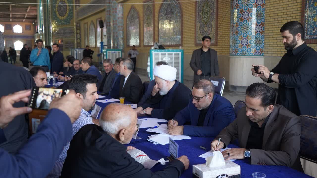 رسیدگی به ۳۸۵ هزار پرونده؛ از کاهش ۳۰ درصدی سرقت تا افزایش ۶۱ درصدی سازش در کارنامه دادگستری لرستان در سال ۱۴۰۴ رسیدگی به ۳۸۵ هزار پرونده؛ از کاهش ۳۰ درصدی سرقت تا افزایش ۶۱ درصدی سازش در کارنامه دادگستری لرستان در سال ۱۴۰۴