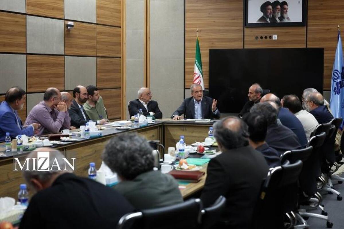 پزشکیان: هیچ تصمیمی در کشور خارج از چارچوب شورای عالی امنیت ملی و بدون اذن رهبری عالیقدر اتخاذ نخواهد شد