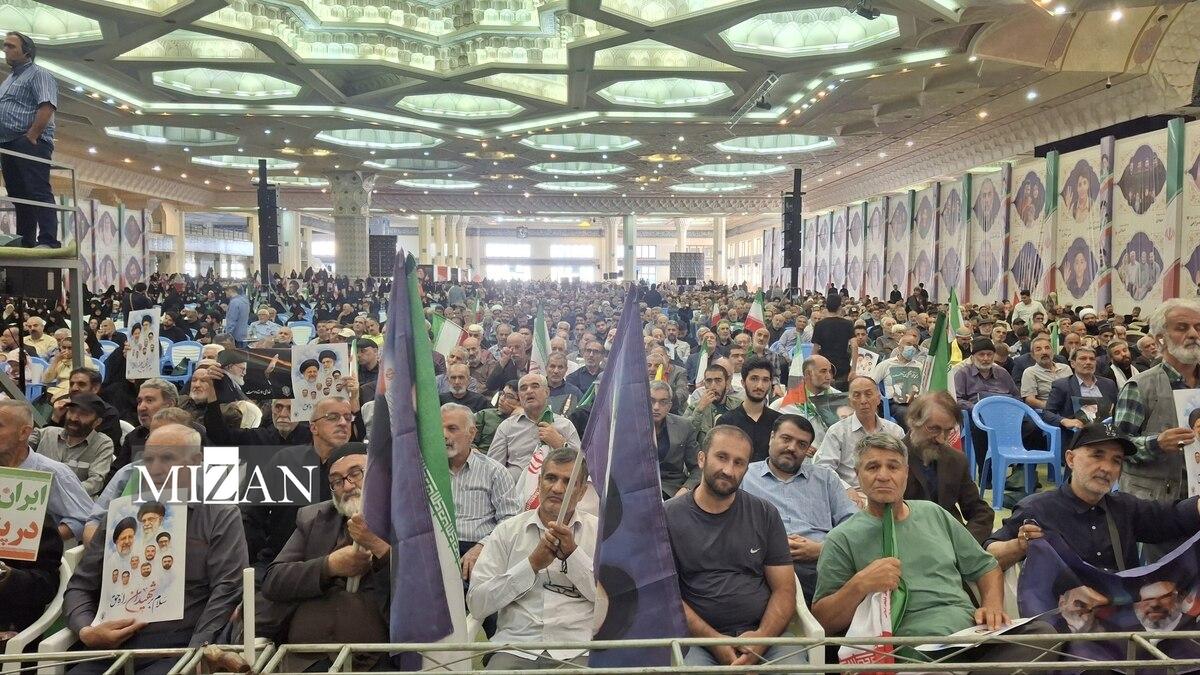 برگزاری مراسم گرامیداشت شهدای جنگ تحمیلی رمضان و سالگرد شهدای اقتدار ایران
