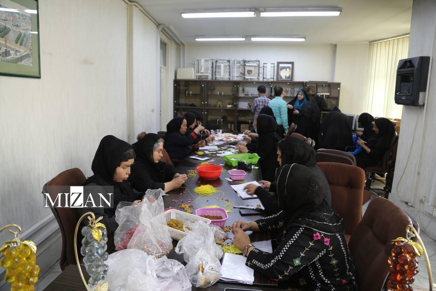 چتر حمایتی انجمن حمایت از زندانیان تهران بر سر ۵ هزار و ۶۱۵ خانواده نیازمند/ وقتی عدالت با مهربانی همراه می‌شود