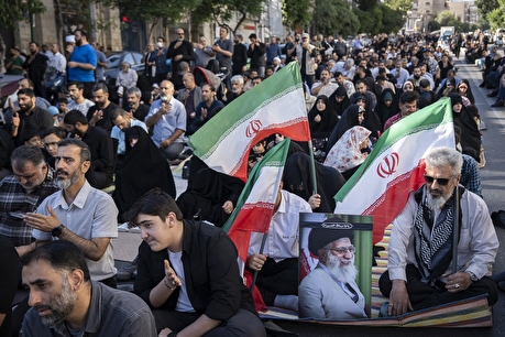مراسم دعای عرفه در خیابان سعدی