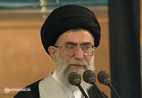 رهبر شهید انقلاب: همه بدانند بنده تا نفس می‌کشم، اجازه نخواهم داد که بیگانگان با مصالح ایران بازی کنند