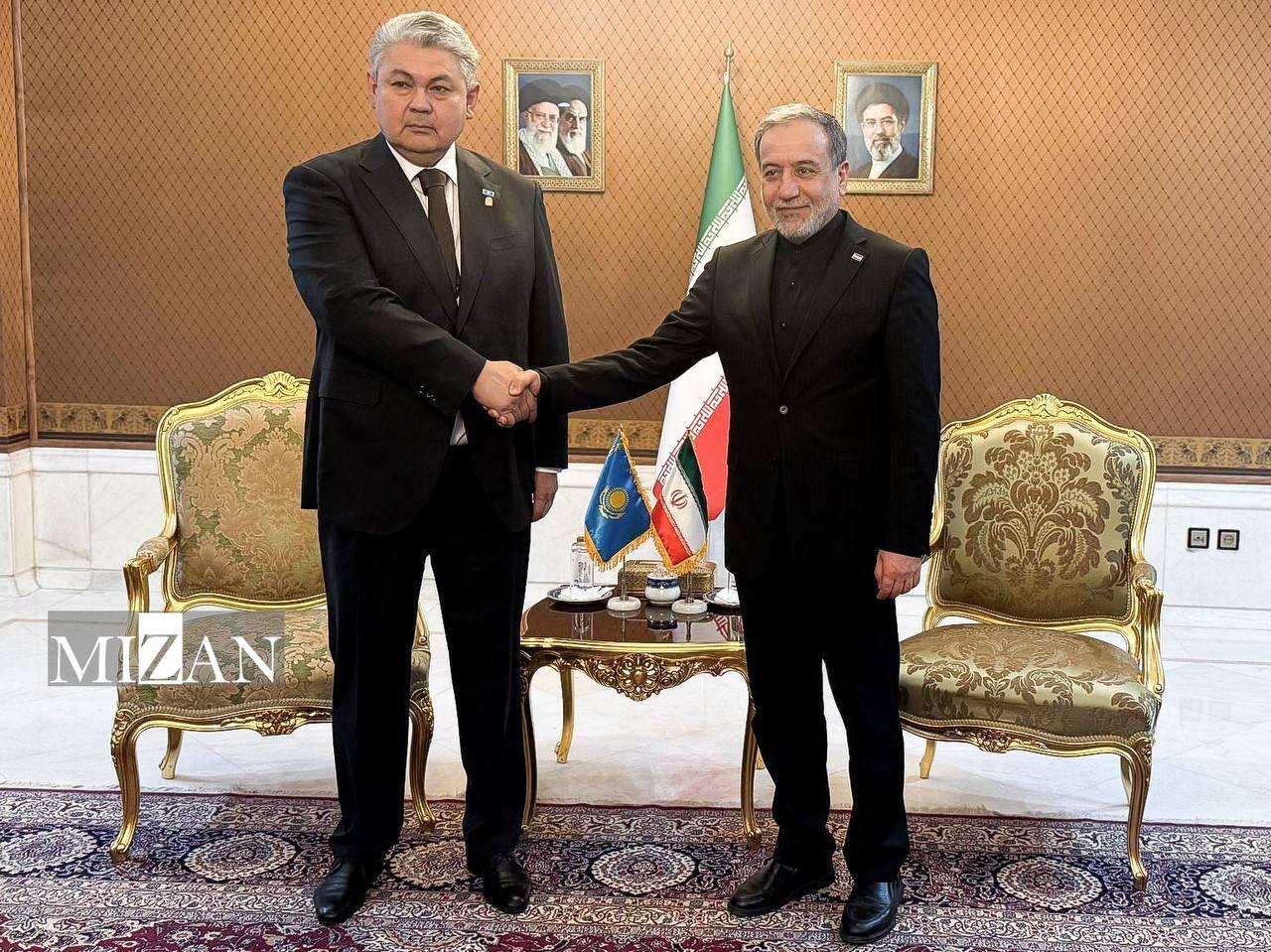 دیدار مقامهای خارجی شرکتکننده در مراسم وداع با رهبر شهید با عراقچی دیدار مقامهای خارجی شرکتکننده در مراسم وداع با رهبر شهید با عراقچی