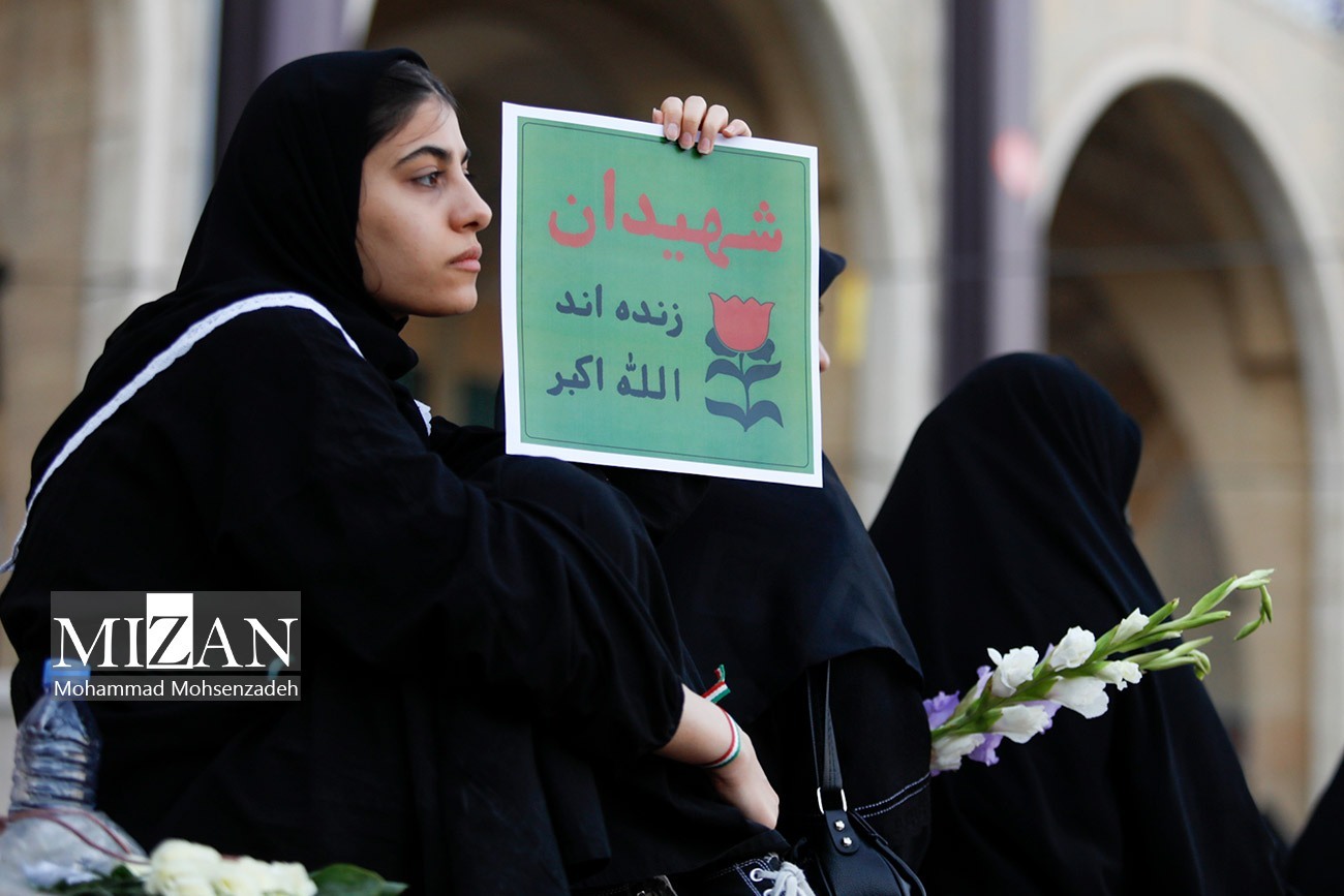 مصلای تهران سراسر ماتم و عزا؛ ایران در سوگ آقای شهید مصلای تهران سراسر ماتم و عزا؛ ایران در سوگ آقای شهید