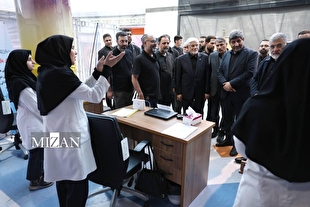 بازدید میدانی عارف از مراکز اسکان و درمان زائران مراسم تشییع