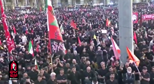 رهبر انقلاب در نماز عید فطر در مصلای تهران حضور یافت
