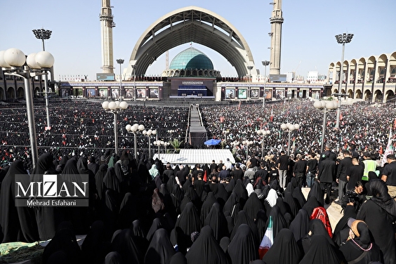 آخرین حضور رهبر شهید انقلاب در مصلای تهران با حضور میلیونی مردم