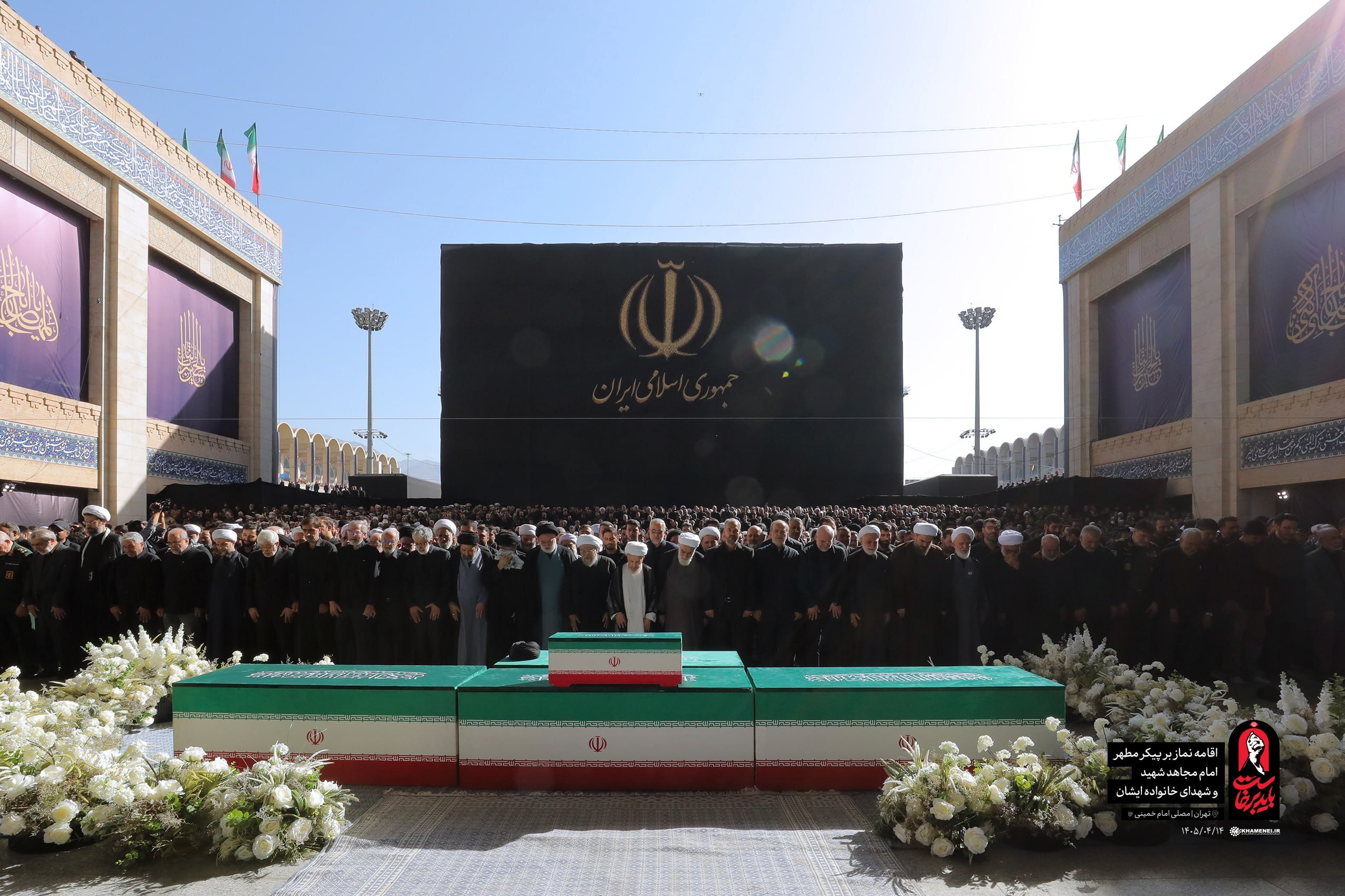 آخرین روز حضور رهبر انقلاب در مصلای تهران/ حضور میلیونی مردم در نماز بر پیکر آقای شهید ایران
