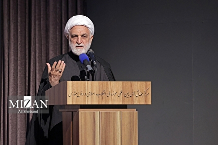 رئیس قوه قضاییه: گریبان قاتلان شهدا را رها نمیکنیم