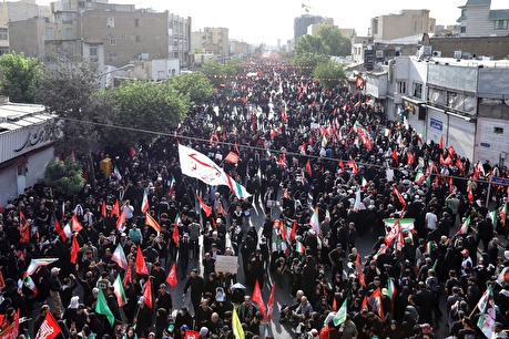 آیین تشییع پیکر رهبر شهید انقلاب آغاز شد