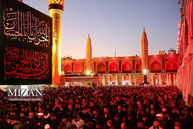 وداع عراقیها با پیکر رهبر شهید ایران؛ از تهران تا نجف و کربلا در سوگ