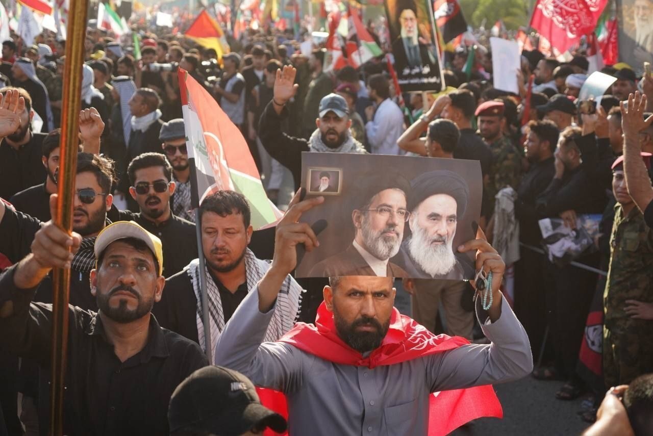 آغاز مراسم تشییع پیکر مطهر امام شهید در نجف