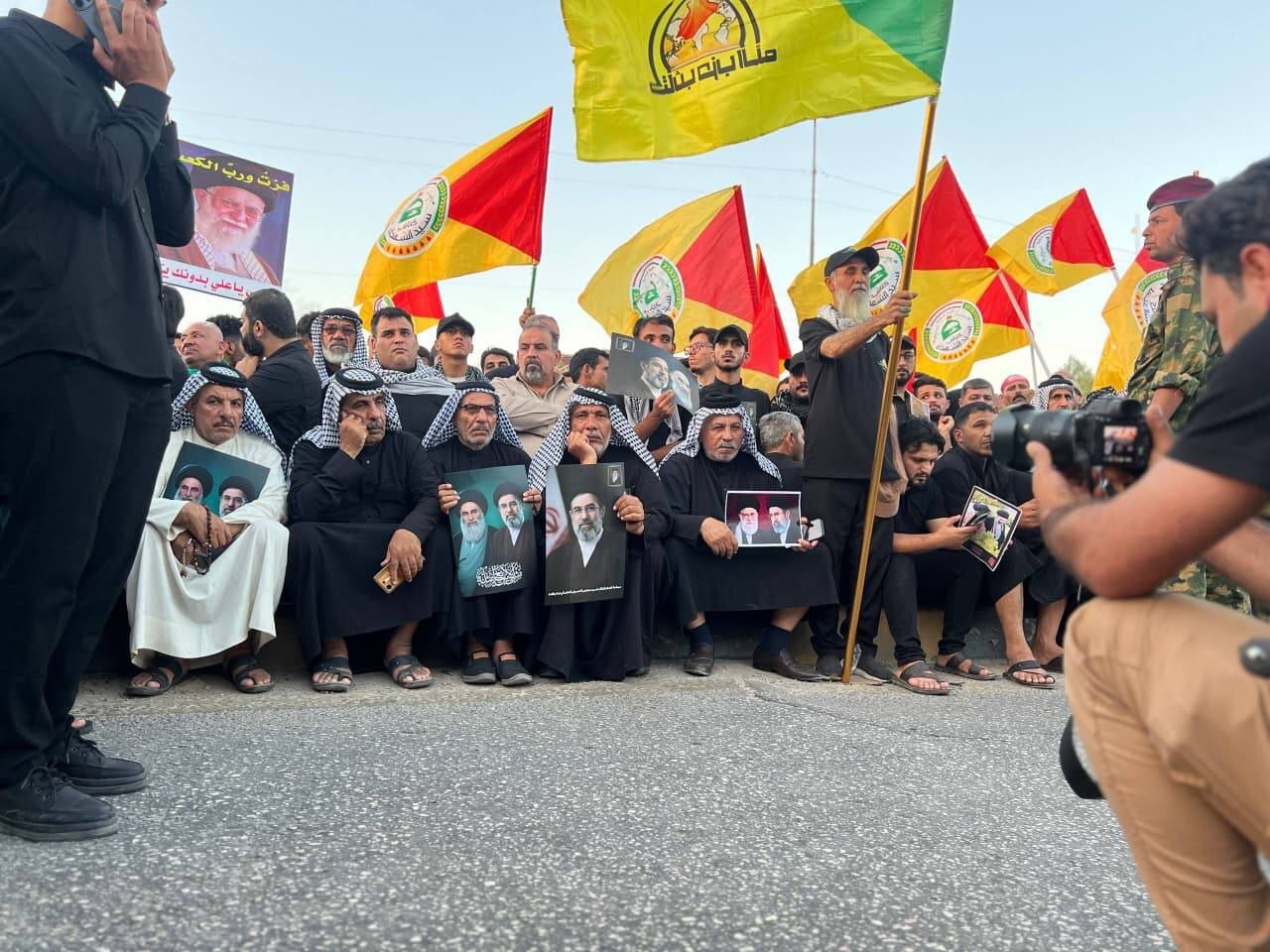 مراسم تشییع پیکر مطهر امام شهید در نجف مراسم تشییع پیکر مطهر امام شهید در نجف
