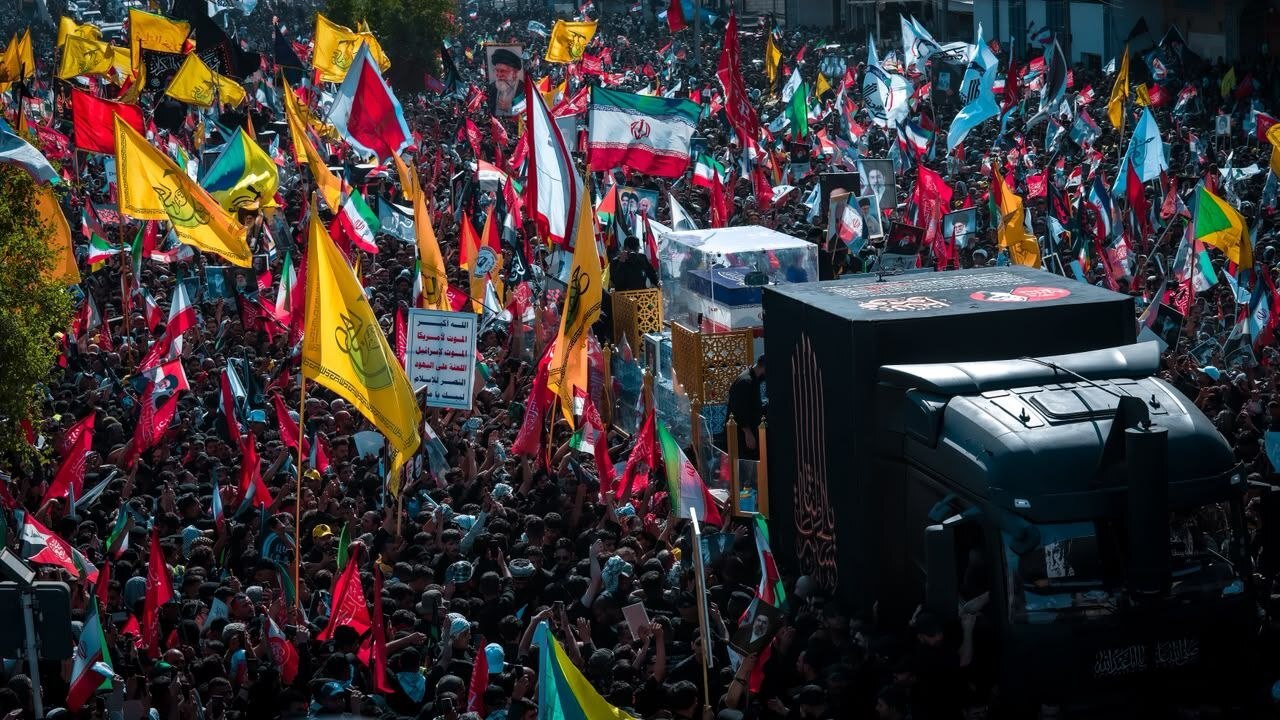 مراسم تشییع پیکر مطهر امام شهید در نجف