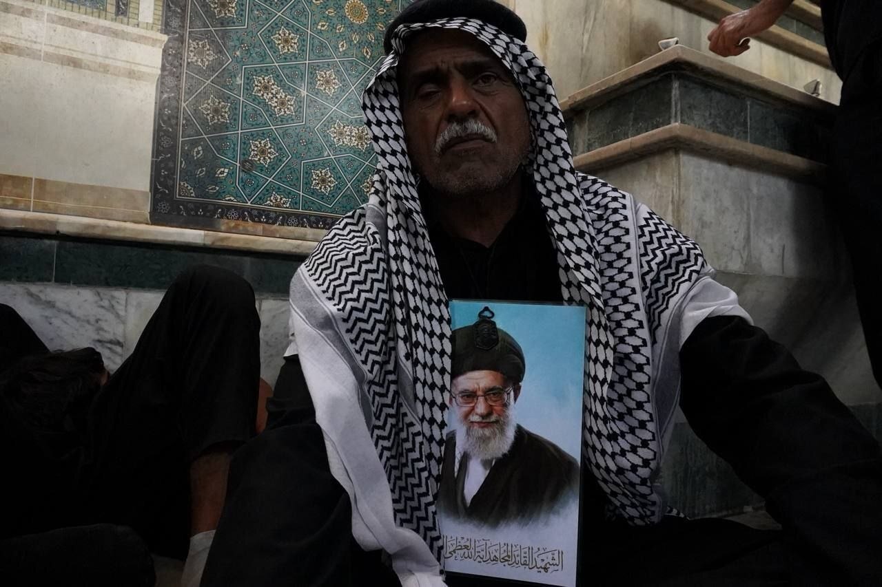 مراسم تشییع پیکر مطهر امام شهید در عراق؛ حضور گسترده عراقی‌ها در نجف و کربلا