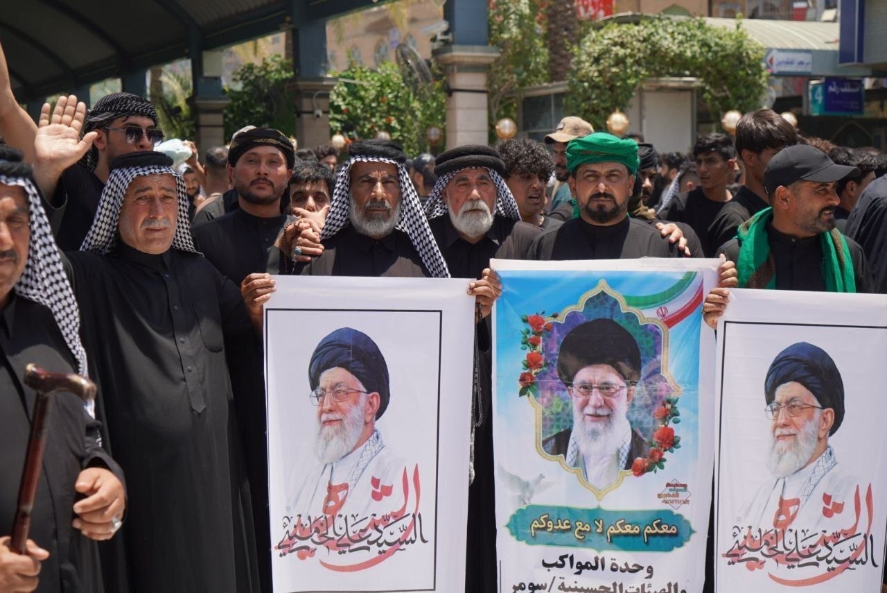 مراسم تشییع پیکر مطهر امام شهید در عراق؛ حضور گسترده عراقی‌ها در نجف و کربلا