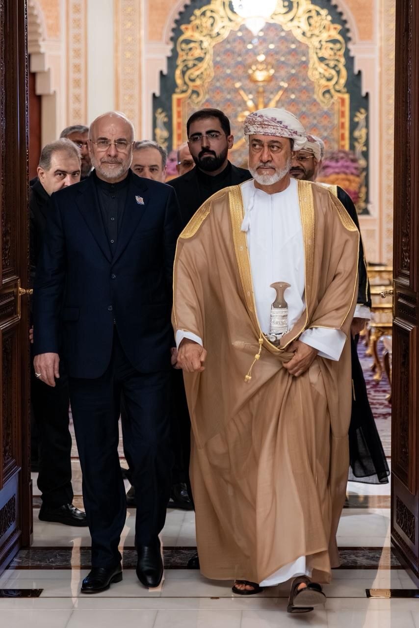 مذاکرات ایران و آمریکا/ قالیباف و عراقچی با سلطان عمان دیدار کردند مذاکرات ایران و آمریکا/ قالیباف و عراقچی با سلطان عمان دیدار کردند