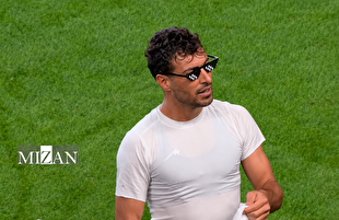 Iranian football fans' celebration in Seattle shook the ground