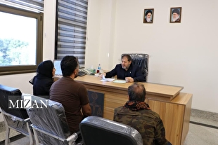 رئیس کل دادگستری استان ایلام به مطالبات بیش از ۴۰ نفر در ملاقات مردمی رسیدگی کرد