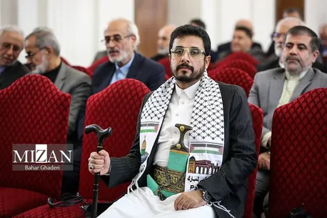 الدیلمی: ایران در کنار ملت یمن ایستاده است/ حمایت انگلیس و آمریکا از عربستان در تجاوز به یمن
