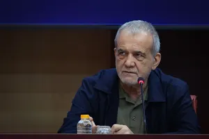 پزشکیان: زنان ایران توان ایستادن بر قله‌های جهان را دارند