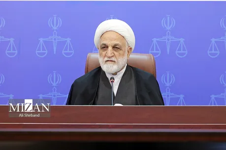رئیس دستگاه قضا: پرونده‌های مرتبط با ادعای اعمال نفوذ در قوه قضاییه، جعل عنوان مقامات قضایی و وطن‌فروشان با قاطعیت و سریع مورد بررسی قرار می‌گیرند