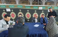 برپایی میز خدمت در حرم حضرت زینب (س) اصفهان به مناسبت هفته قوه قضاییه