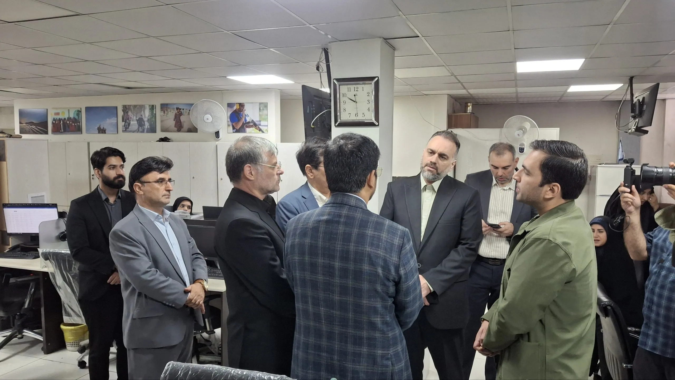 بازدید برخی از اعضای کمیسیون حقوقی و قضایی مجلس از خبرگزاری میزان