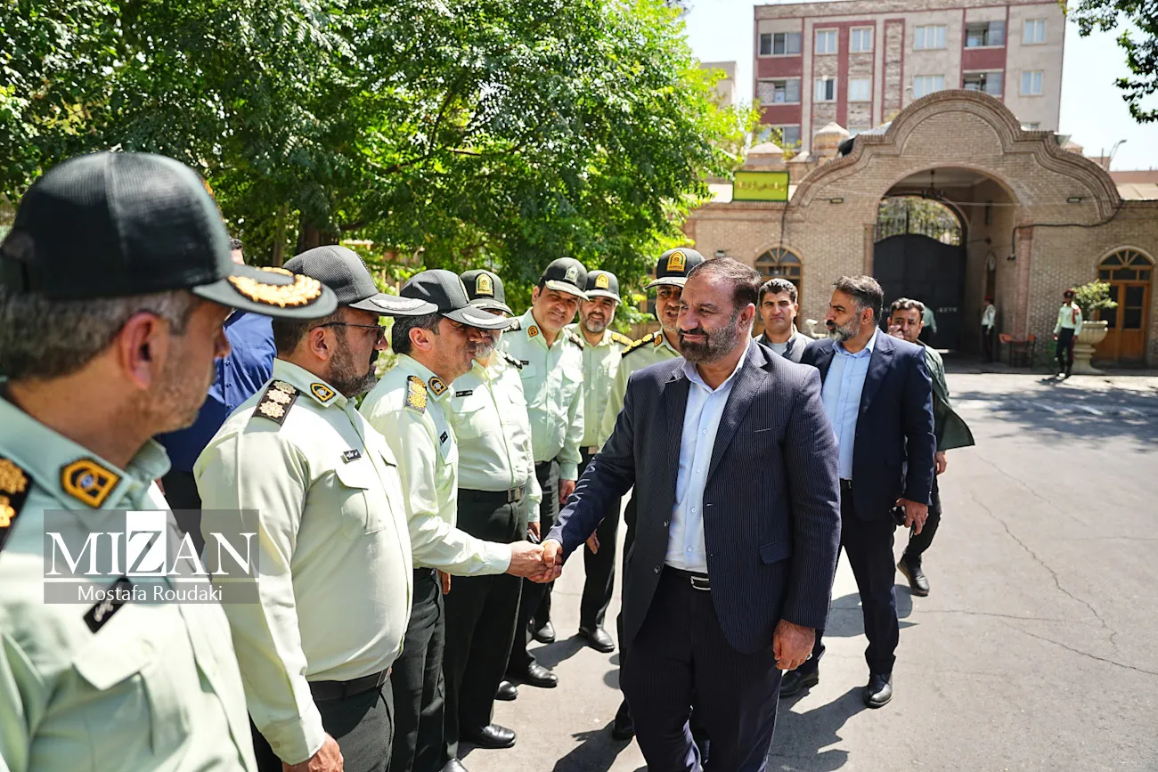 بازدید دادستان تهران از پلیس آگاهی تهران بزرگ
